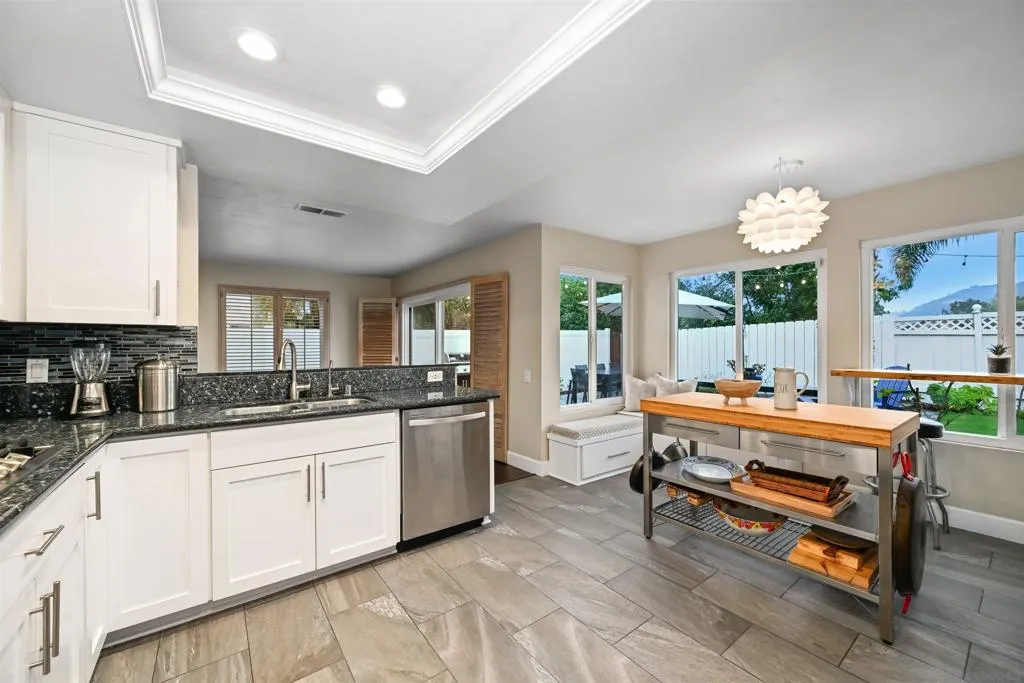3975 Cypress Del Mar, San Diego, California 92130 home-pic-13
