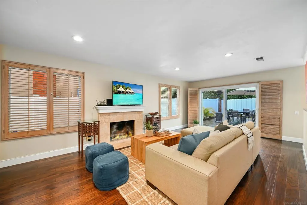 3975 Cypress Del Mar, San Diego, California 92130 home-pic-9