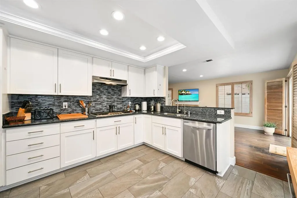 3975 Cypress Del Mar, San Diego, California 92130 home-pic-15