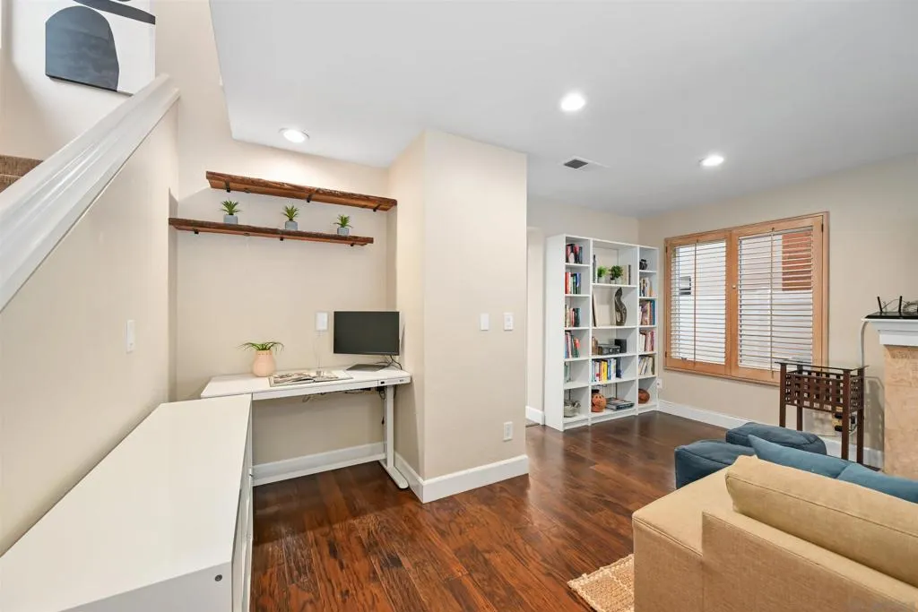 3975 Cypress Del Mar, San Diego, California 92130 home-pic-10