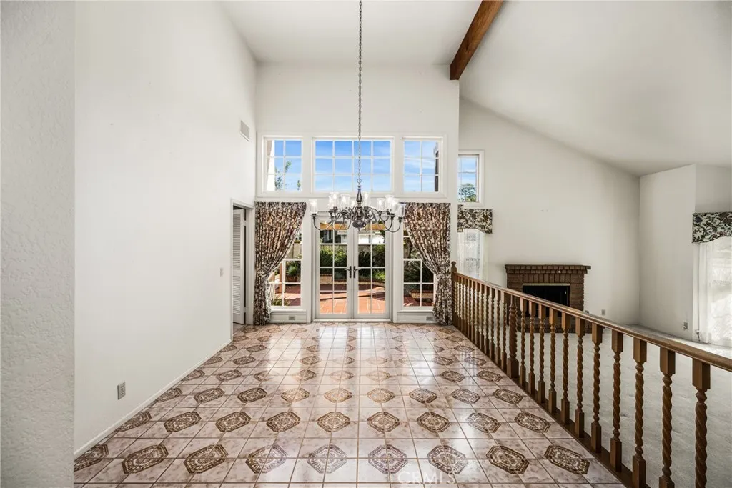 5735 E Elsinore Avenue, Orange, California 92869 home-pic-7