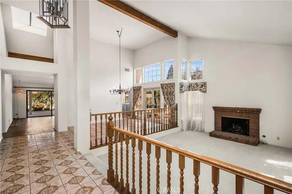 5735 E Elsinore Avenue, Orange, California 92869 home-pic-4