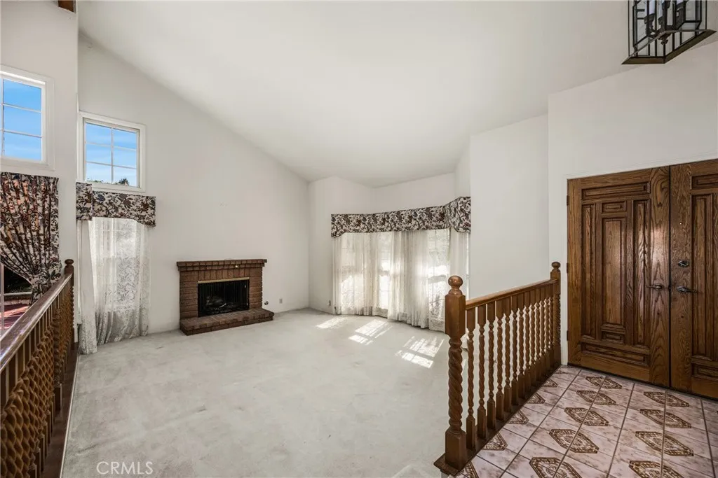 5735 E Elsinore Avenue, Orange, California 92869 home-pic-6