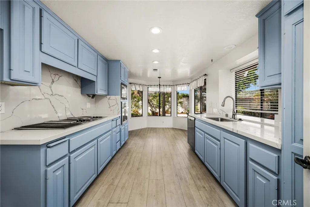 5735 E Elsinore Avenue, Orange, California 92869 home-pic-18
