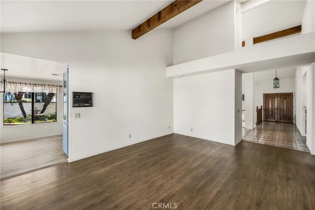 5735 E Elsinore Avenue, Orange, California 92869 home-pic-15