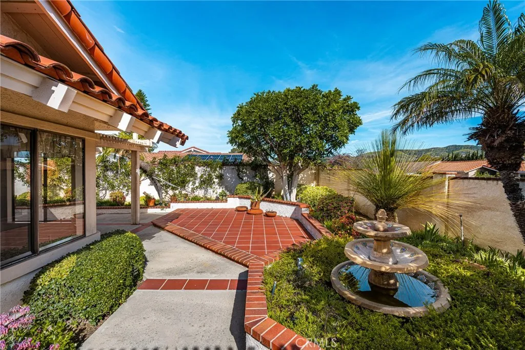 5735 E Elsinore Avenue, Orange, California 92869 home-pic-43