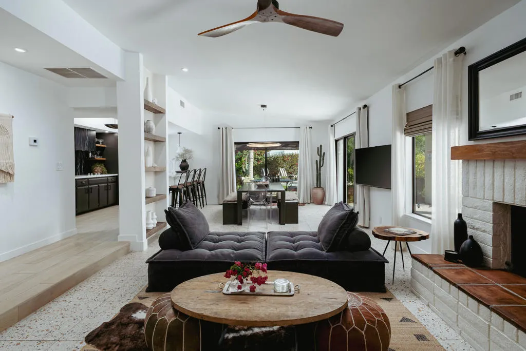 1331 E Del Paso Way, Palm Springs, California 92262 home-pic-8