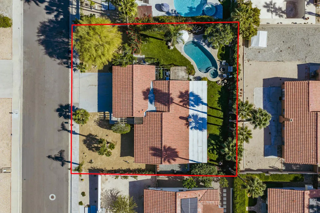 1331 E Del Paso Way, Palm Springs, California 92262 home-pic-64