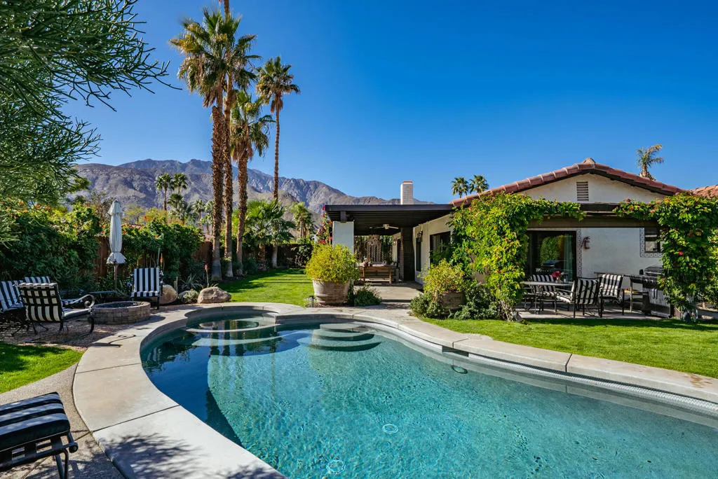 1331 E Del Paso Way, Palm Springs, California 92262 home-pic-36