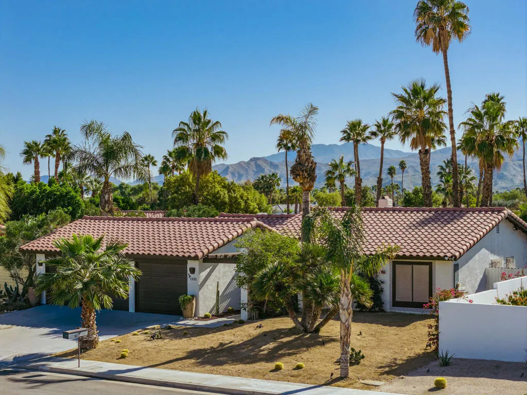 1331 E Del Paso Way, Palm Springs, California 92262 home-pic-65