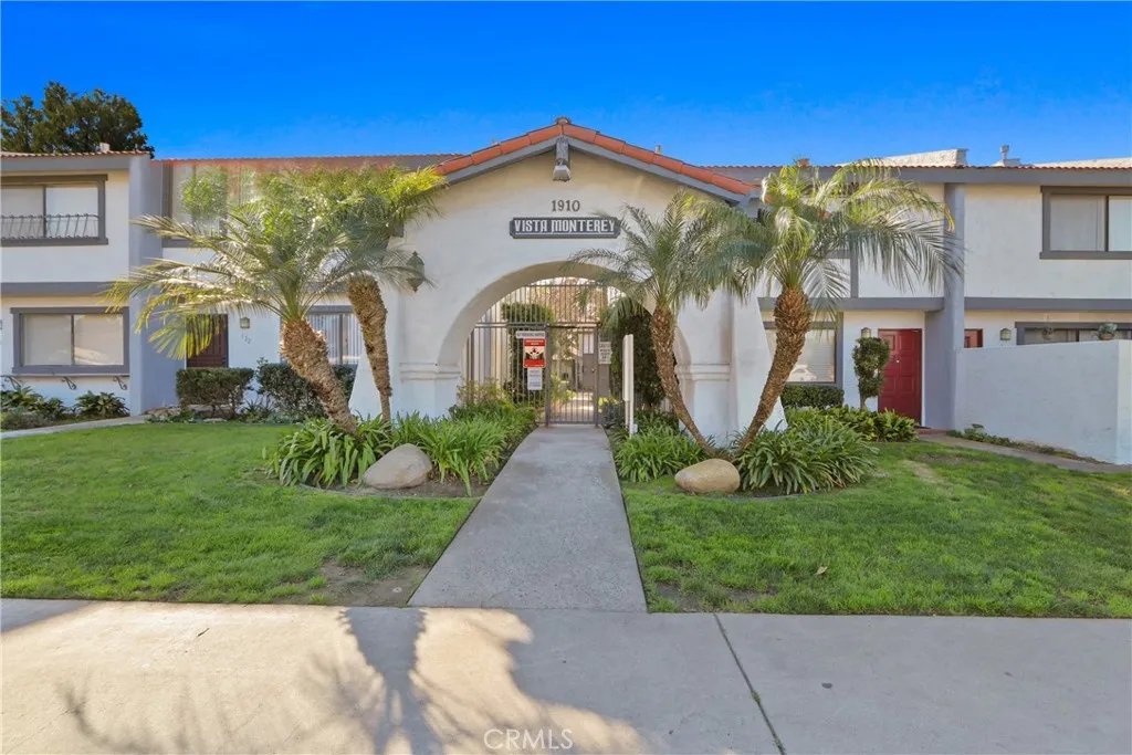 1910 W Palmyra 4, Orange, California 92868 home-pic-3