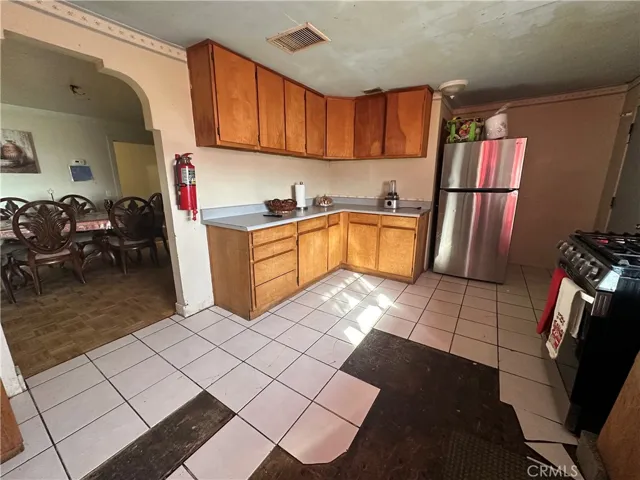 6540 Enos, Bakersfield, California 93314