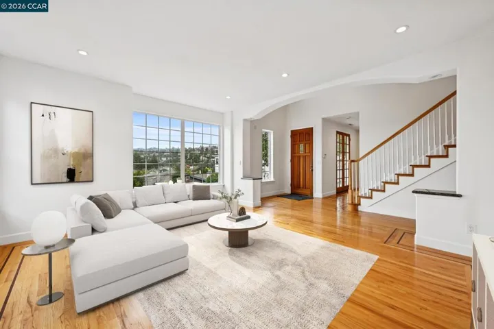 Virtual Staging