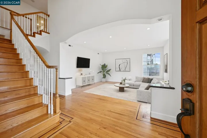Virtual Staging