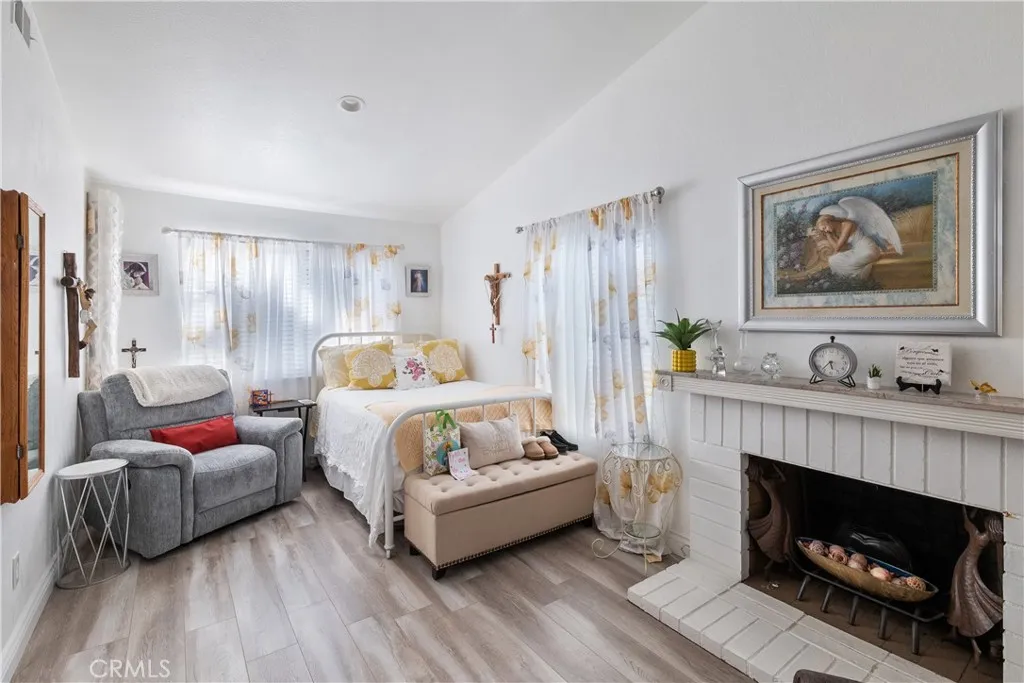 3709 Kern, Chino, California 91710 home-pic-8