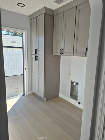 LAUNDRY VIEW WITH PANTRY