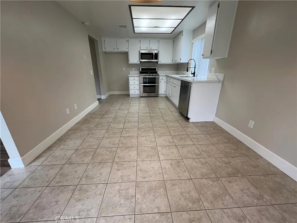25893 Amapolas, Loma Linda, California 92354 home-pic-10