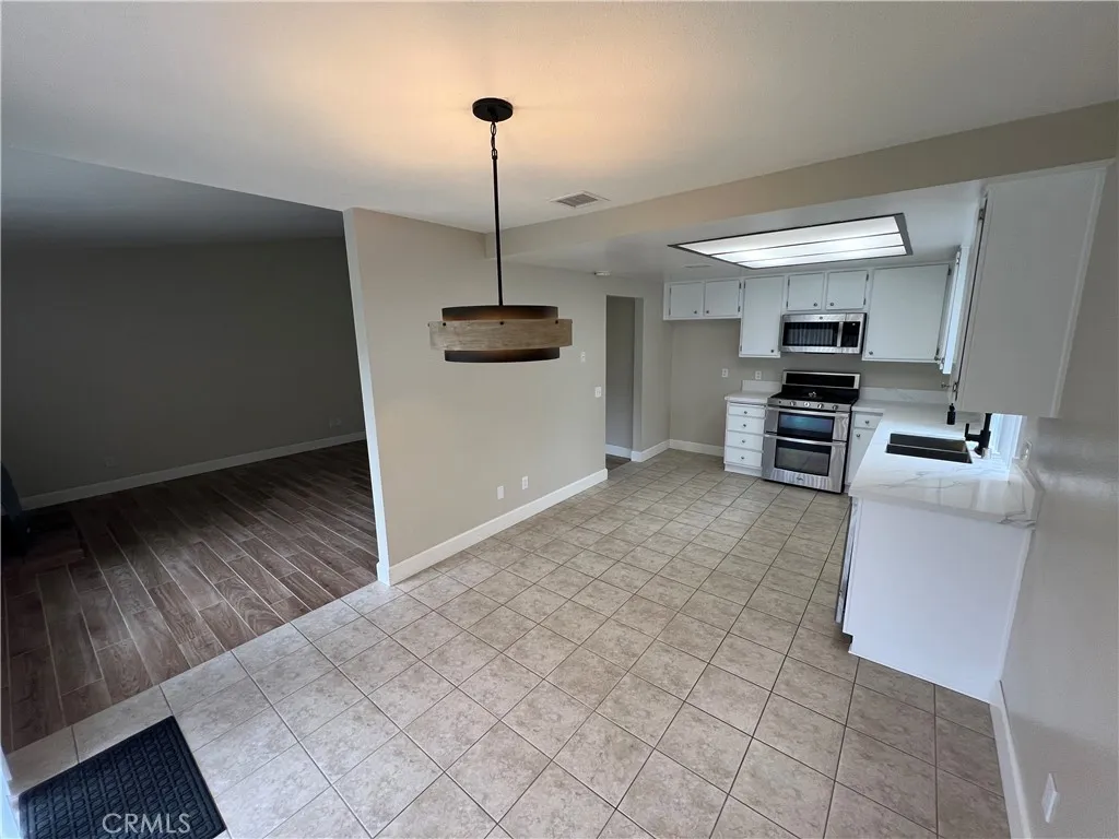 25893 Amapolas, Loma Linda, California 92354 home-pic-11