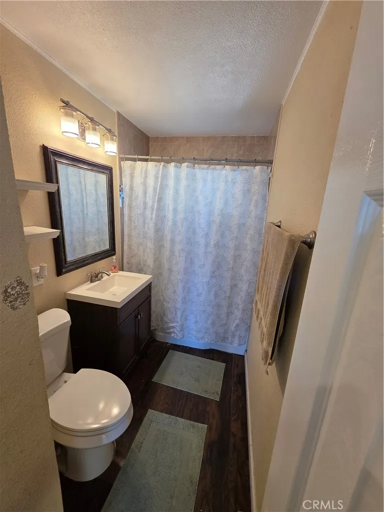 338 S Gilbert, Hemet, California 92543 home-pic-11