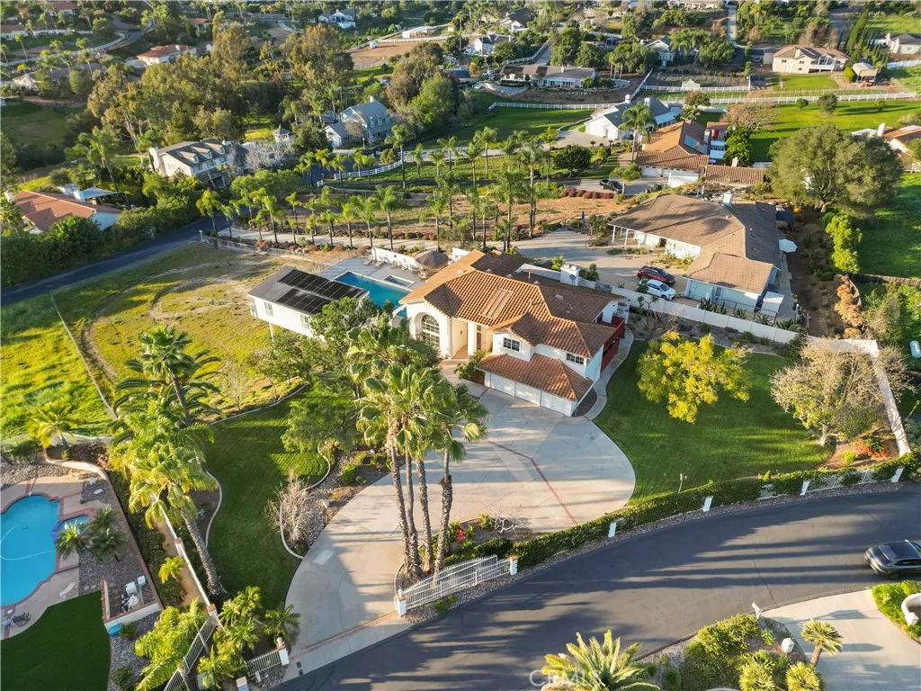 1902 Quiet Ranch Road, Fallbrook, California 92028 home-pic-4
