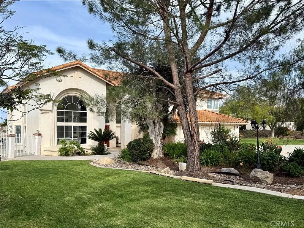 1902 Quiet Ranch Road, Fallbrook, California 92028 home-pic-3