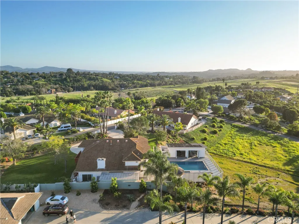 1902 Quiet Ranch Road, Fallbrook, California 92028 home-pic-37