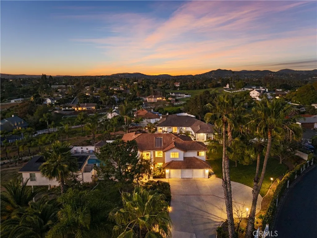 1902 Quiet Ranch Road, Fallbrook, California 92028 home-pic-1