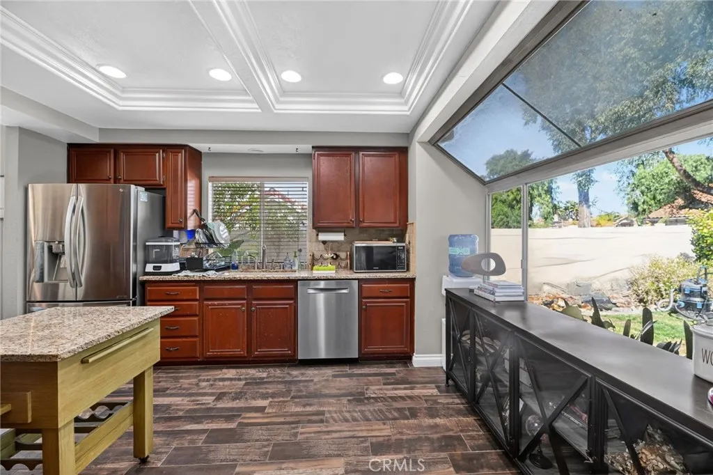 27536 Swallow Court, Temecula, California 92591 home-pic-13