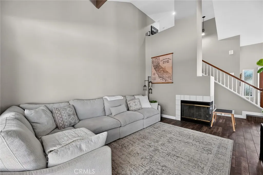 27536 Swallow Court, Temecula, California 92591 home-pic-11