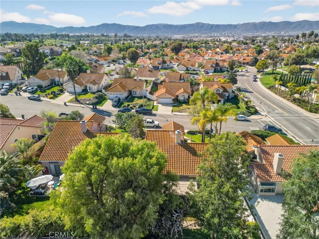 27536 Swallow Court, Temecula, California 92591 home-pic-46