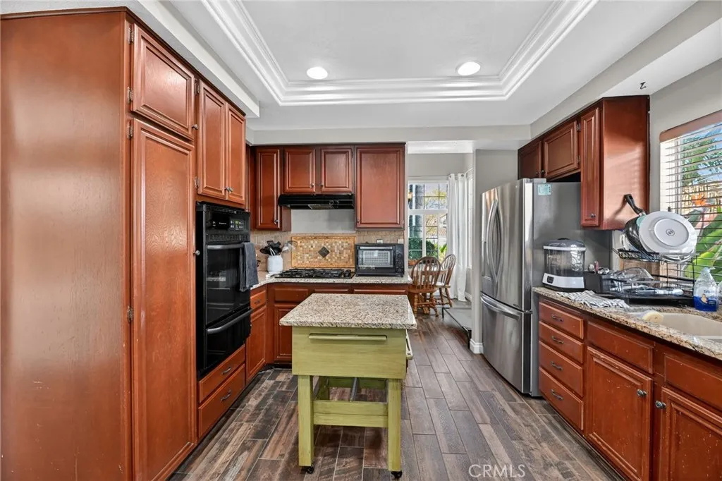 27536 Swallow Court, Temecula, California 92591 home-pic-14