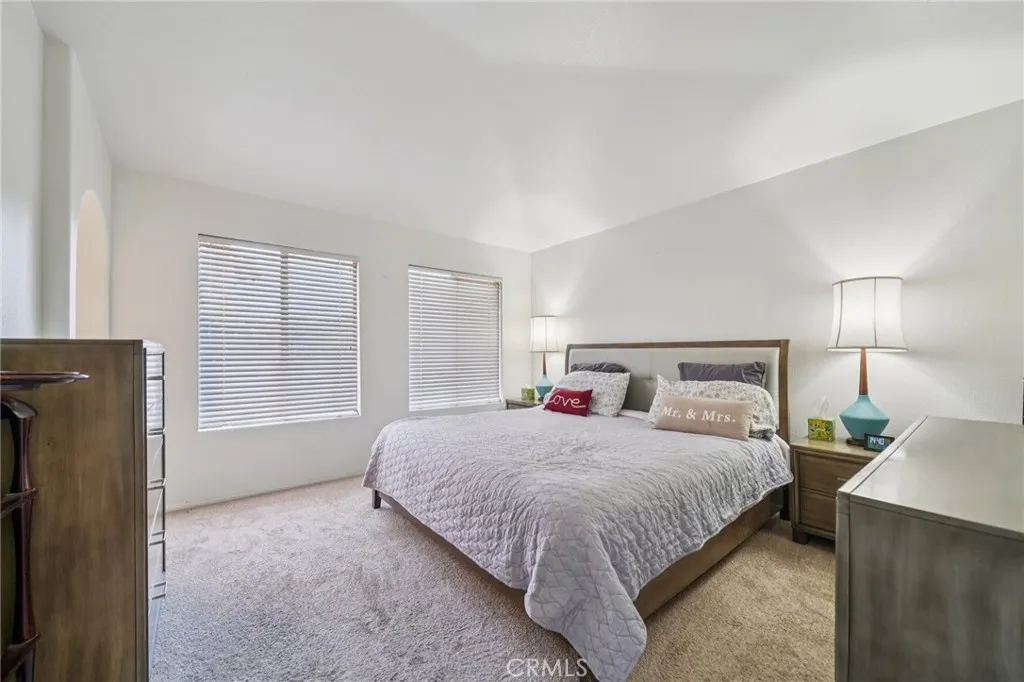 1591 San Fernando Dr, Corona, California 92882 home-pic-21