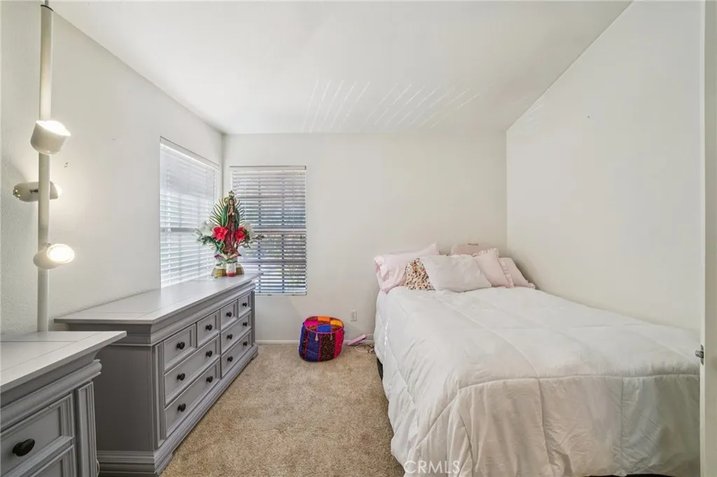 1591 San Fernando Dr, Corona, California 92882 home-pic-22