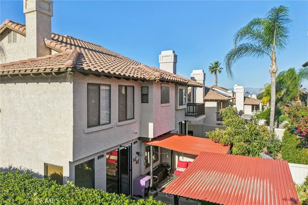 1591 San Fernando Dr, Corona, California 92882 home-pic-35