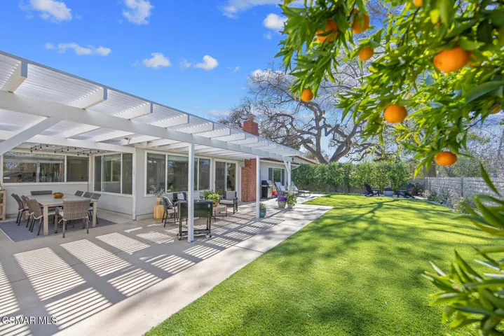 3007 E Sierra Dr Westlake-large-046-013-