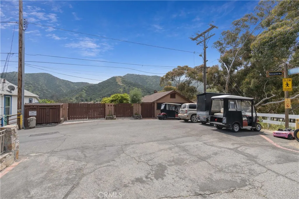358 Metropole Avenue, Avalon, California 90704 home-pic-3