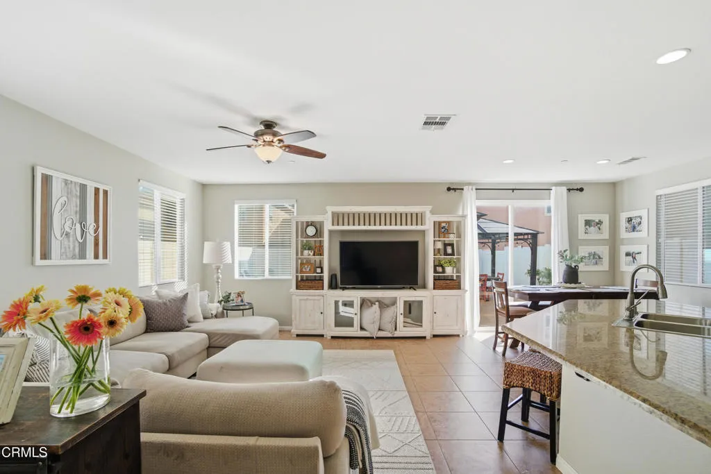 252 Driftwood Street, Fillmore, California 93015 home-pic-6