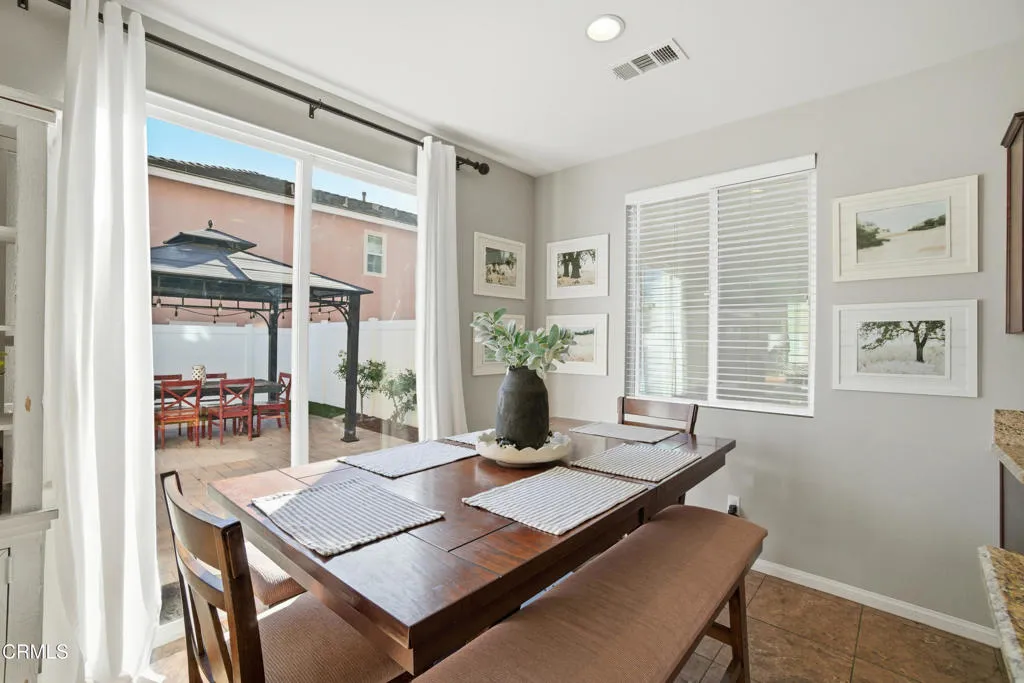 252 Driftwood Street, Fillmore, California 93015 home-pic-10