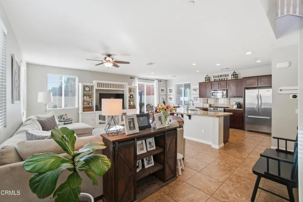 252 Driftwood Street, Fillmore, California 93015 home-pic-5