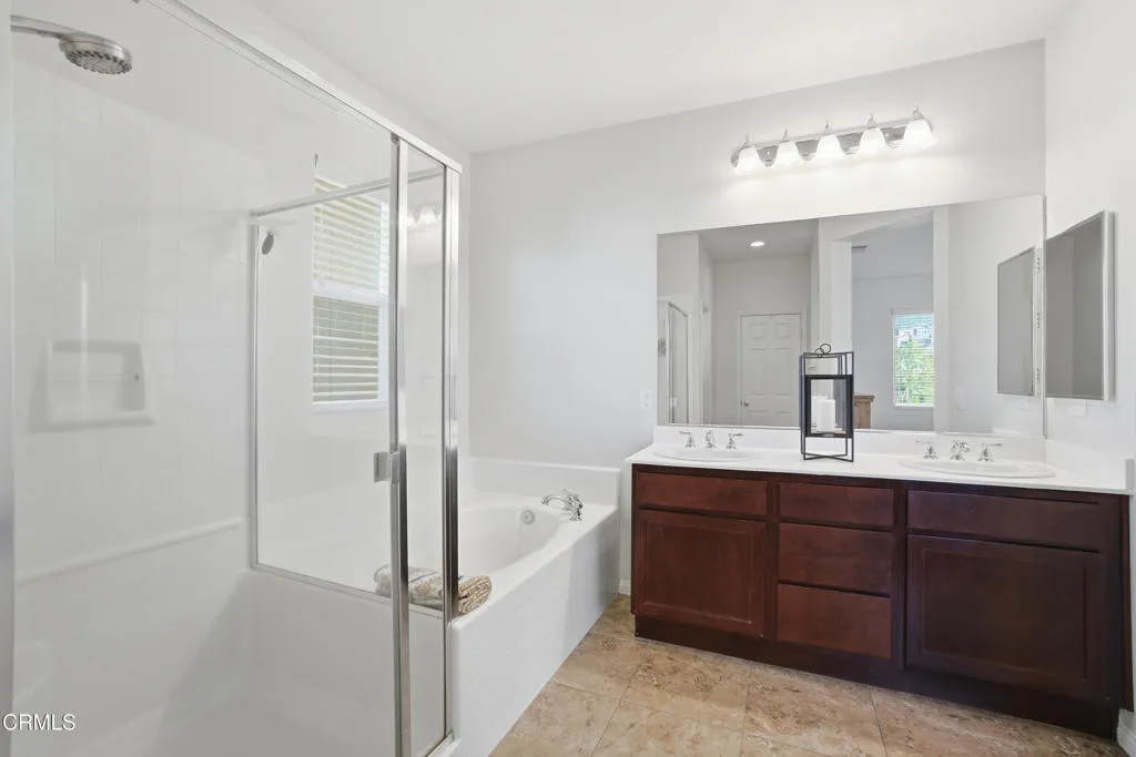 252 Driftwood Street, Fillmore, California 93015 home-pic-34