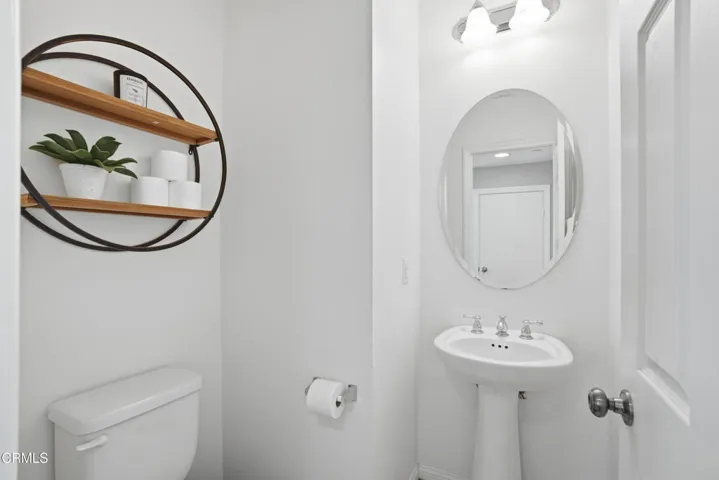 21_bathroom