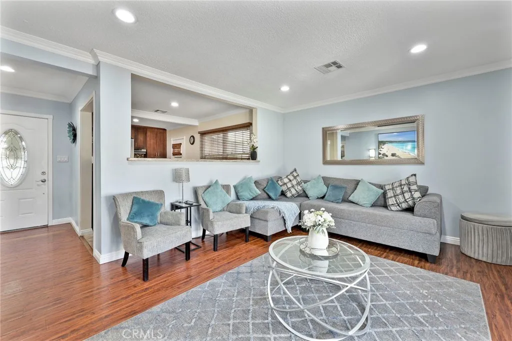 14641 Lassalette, La Puente, California 91744 home-pic-12