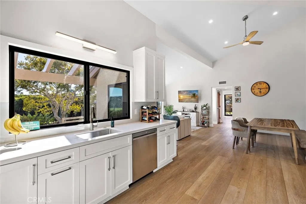 710 Calle Bahia, San Clemente, California 92672 home-pic-12