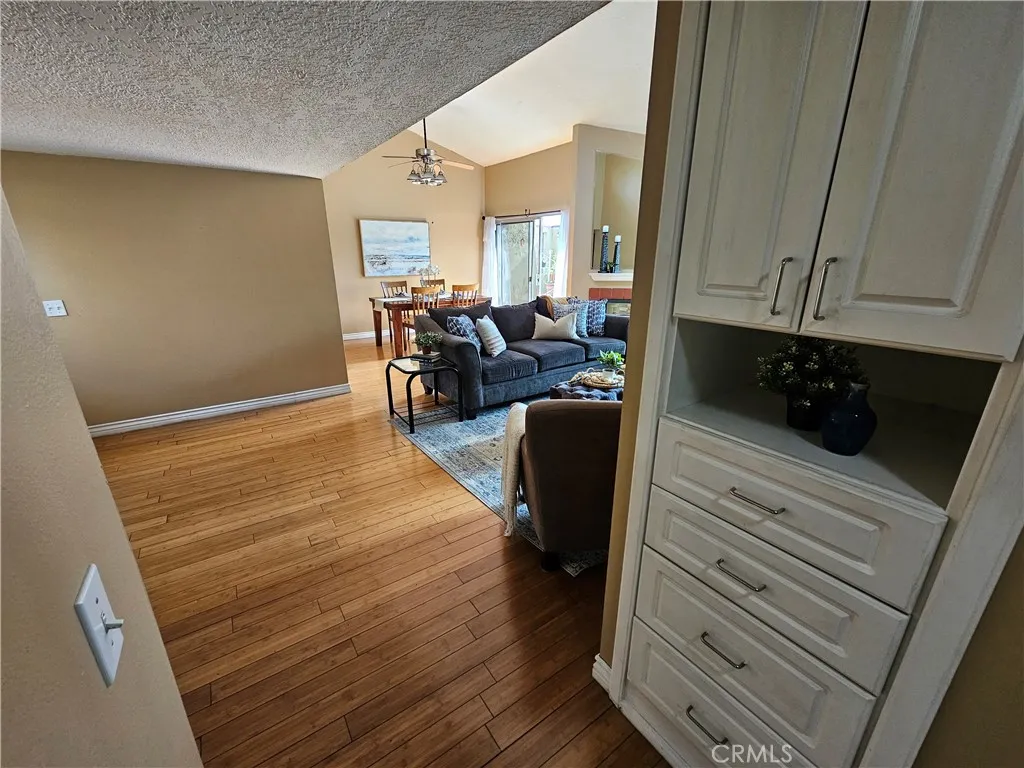 9431 Shadowood Drive E, Montclair, California 91763 home-pic-53