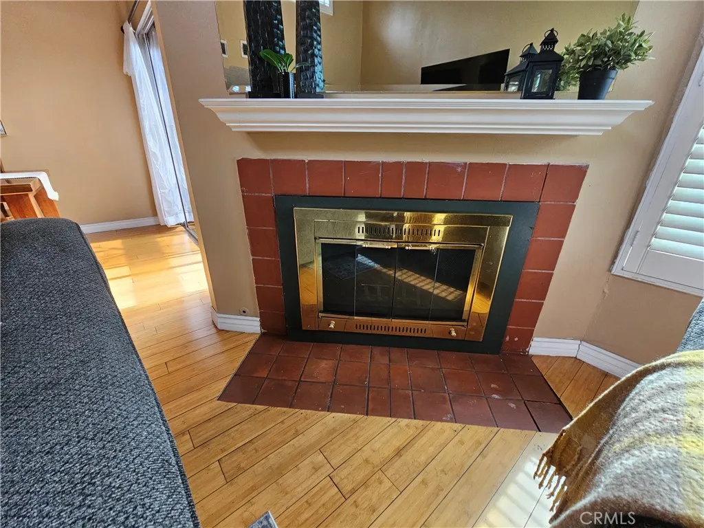 9431 Shadowood Drive E, Montclair, California 91763 home-pic-22
