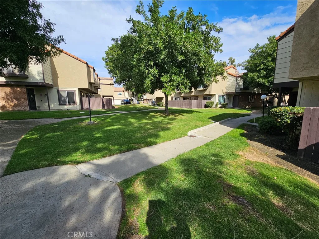 9431 Shadowood Drive E, Montclair, California 91763 home-pic-69
