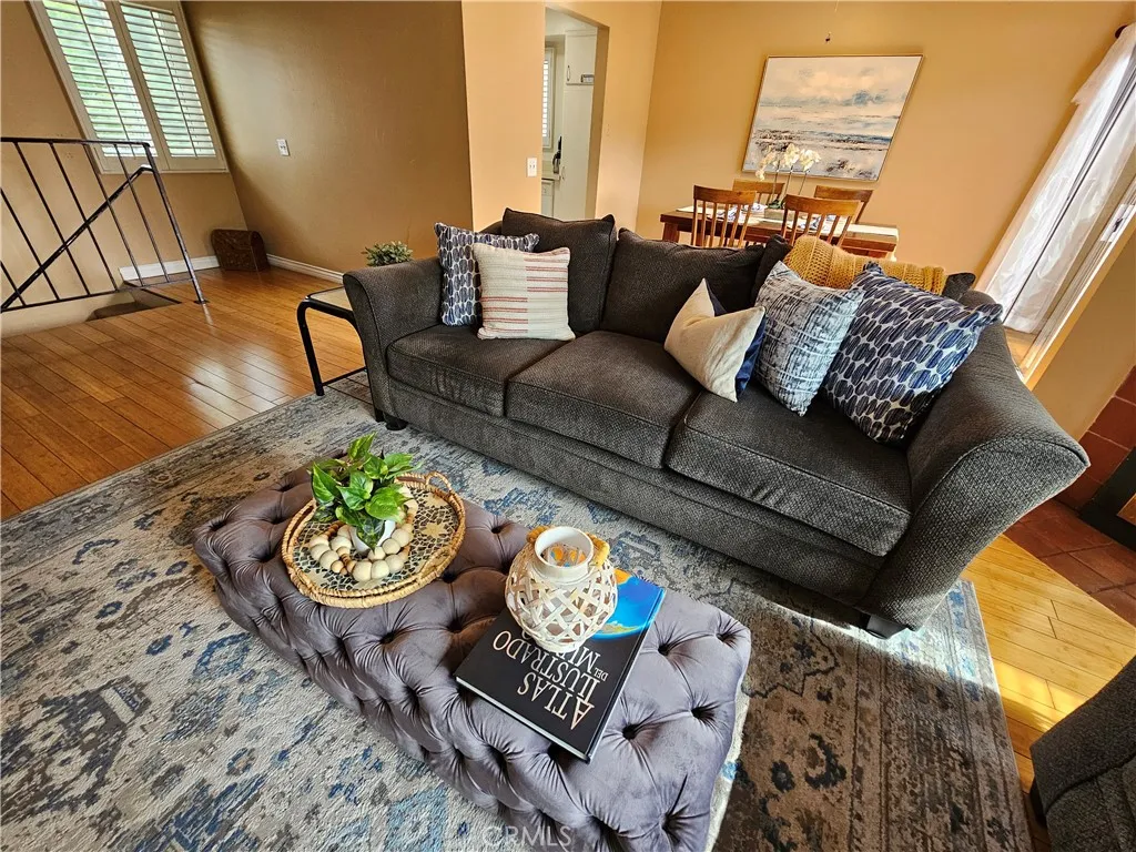 9431 Shadowood Drive E, Montclair, California 91763 home-pic-52