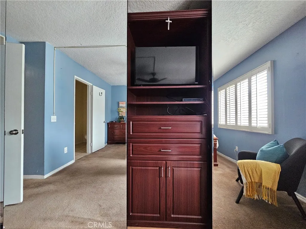 9431 Shadowood Drive E, Montclair, California 91763 home-pic-48