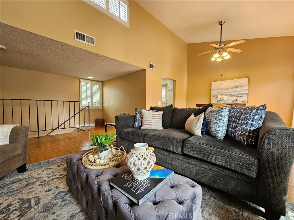 9431 Shadowood Drive E, Montclair, California 91763 home-pic-20