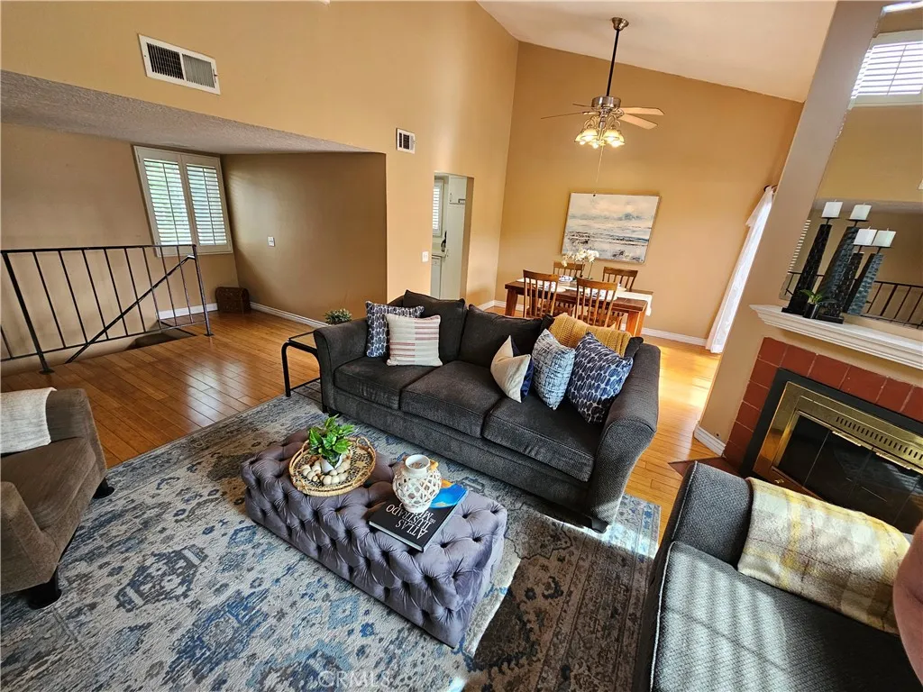 9431 Shadowood Drive E, Montclair, California 91763 home-pic-44
